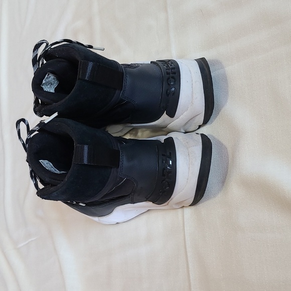 Sorel Women's black boots - Picture 3 of 16